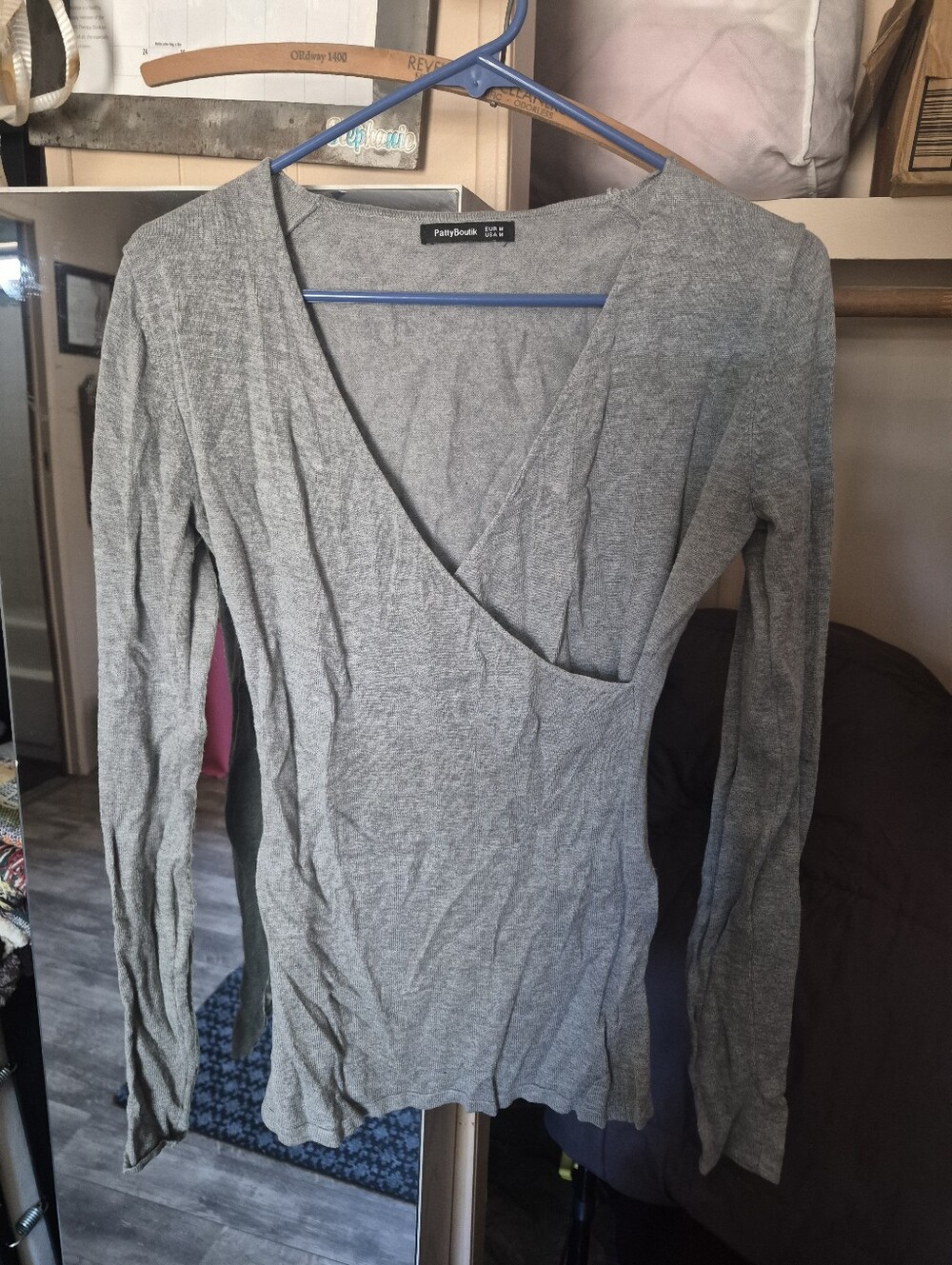 PattyBoutik Heather Gray Wrap-Style V-Neck Long Sleeve Top